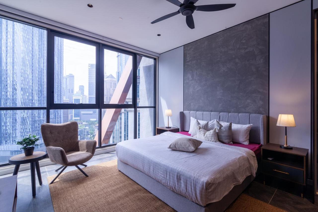 Scarletz Suites Klcc Куала-Лумпур Экстерьер фото