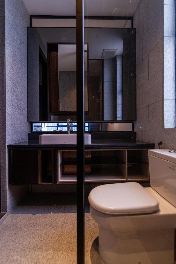 Scarletz Suites Klcc Куала-Лумпур Экстерьер фото